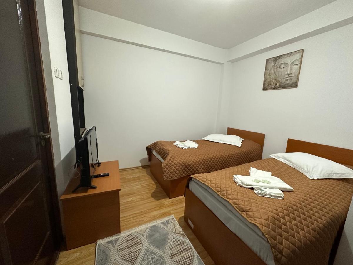 Casa Rustic Cazare Piteşti Exterior foto