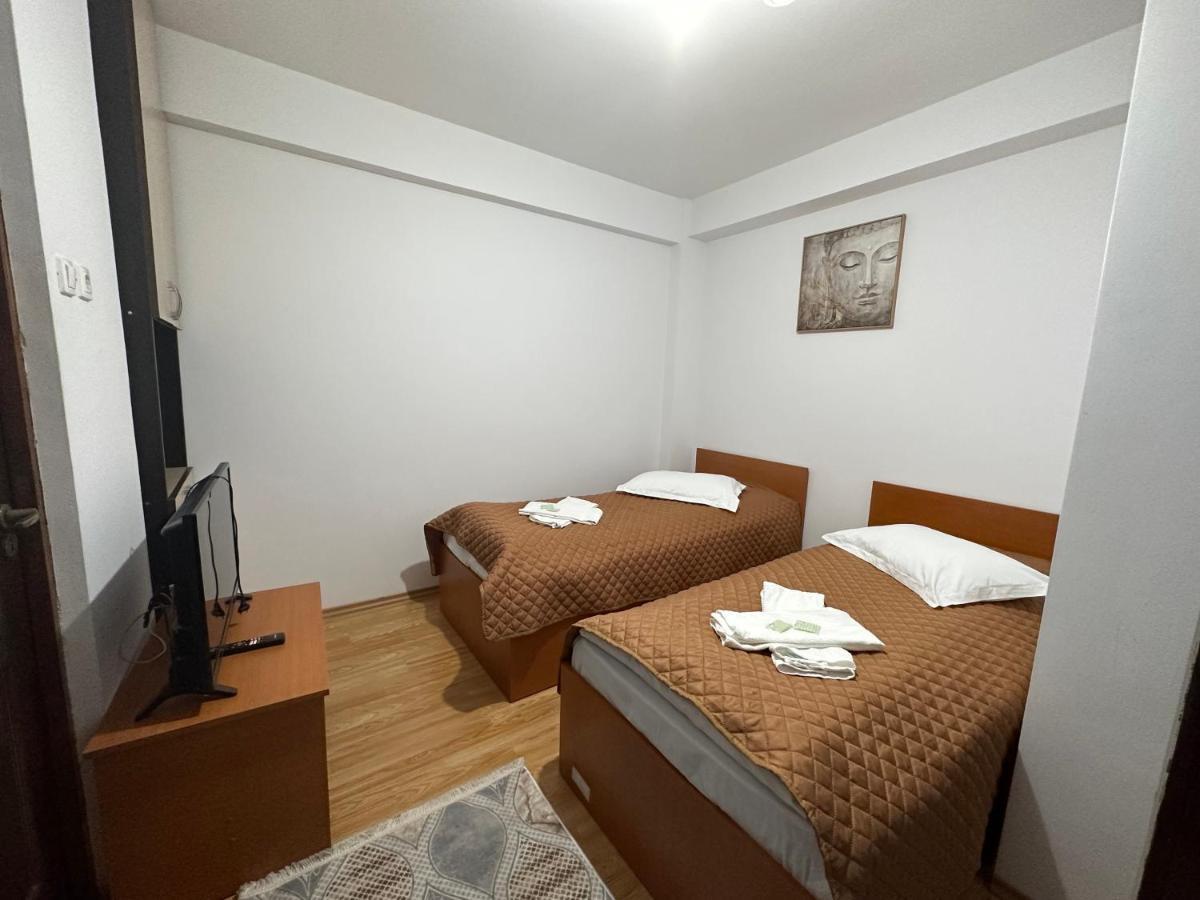 Casa Rustic Cazare Piteşti Exterior foto
