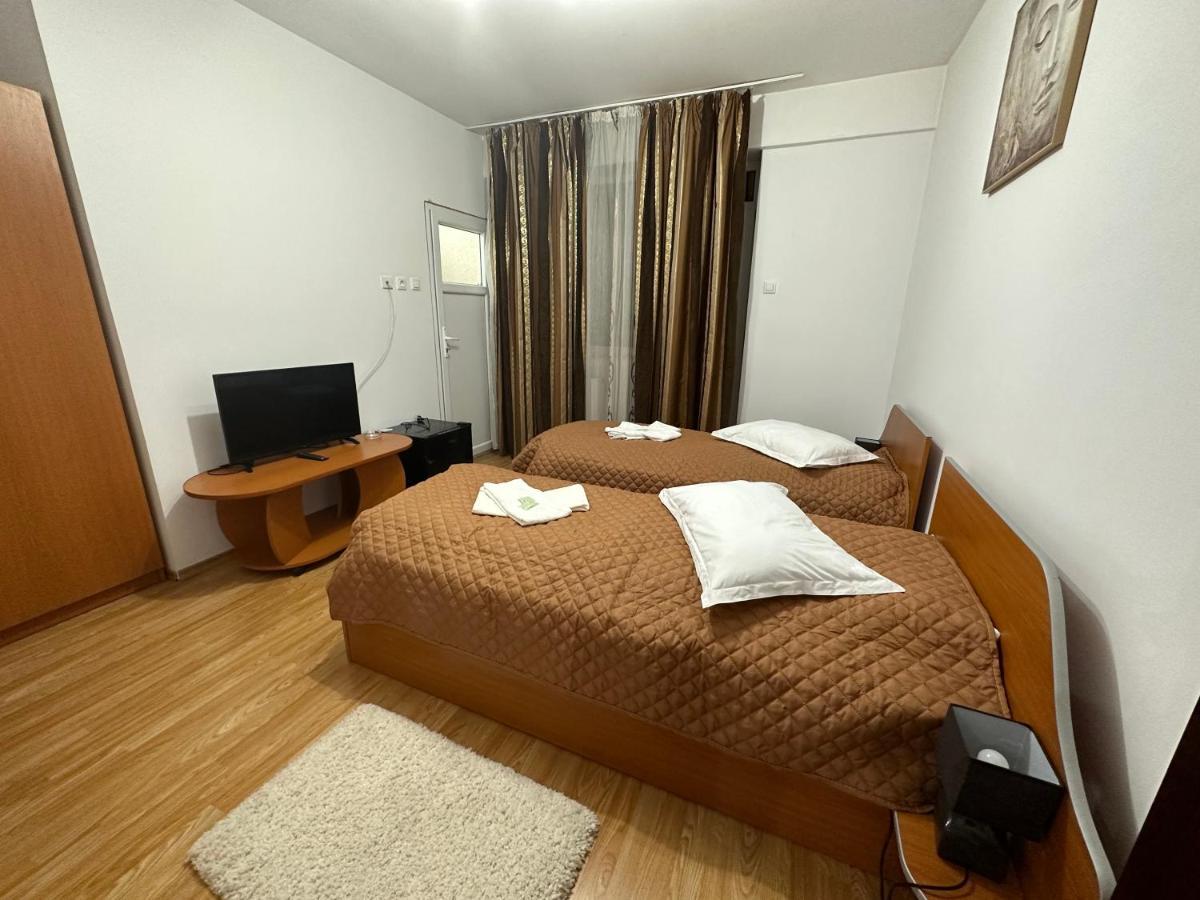 Casa Rustic Cazare Piteşti Exterior foto